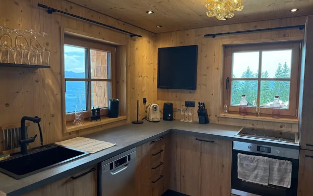 Panoramic hut in the ski Area