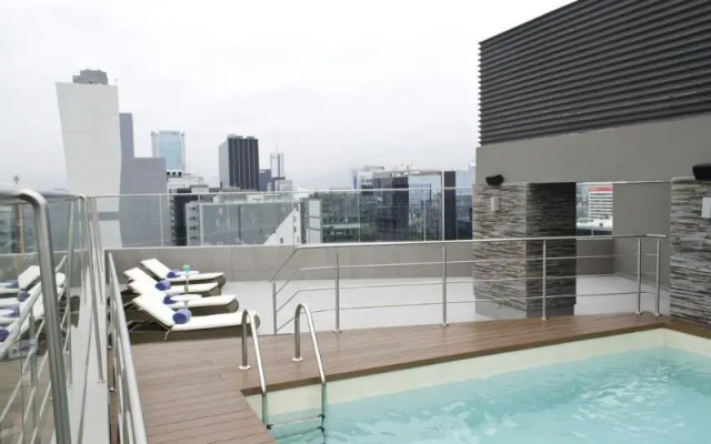 Ramada Encore By Wyndham Lima San Isidro