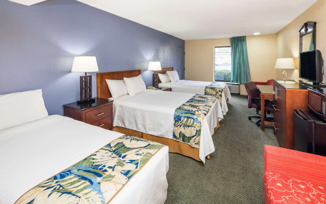 Days Inn by Wyndham Walterboro