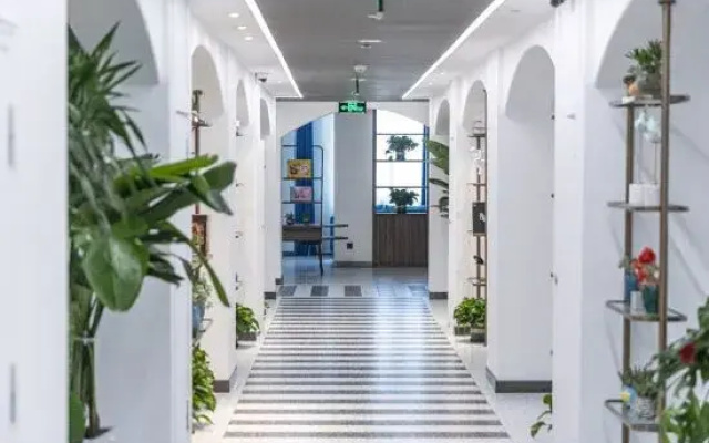 Jingyue Elegant Hotel
