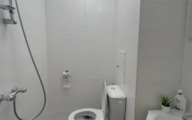 Airport Apartment