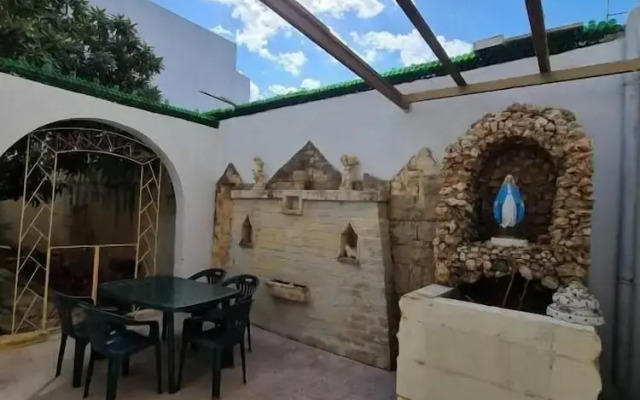 EEM student Guest House - shared rooms