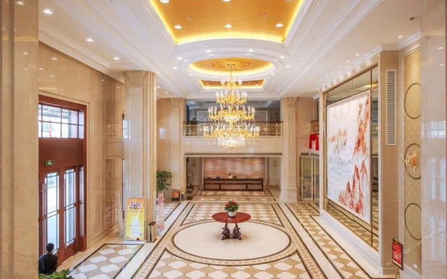 Vienna Hotel (Kevin International Branch, Yingchun West Road, Taizhou)