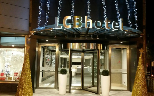 hotelImage