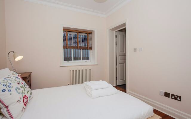 Отель London Bridge Designer Flat вид на фасад