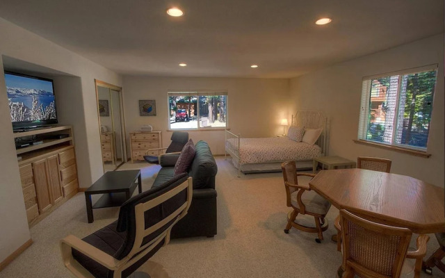Pine Haven by Lake Tahoe Accommodations