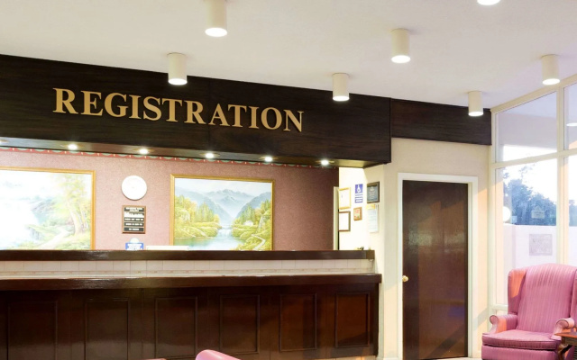 Motel 6 Raleigh, NC – Downtown South
