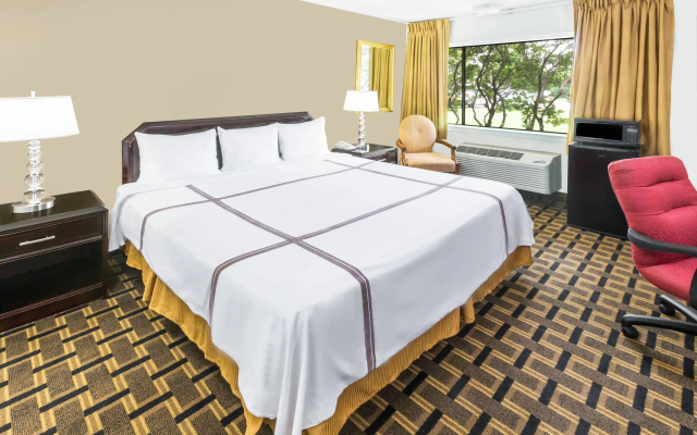 Travelodge By Wyndham Shreveport La