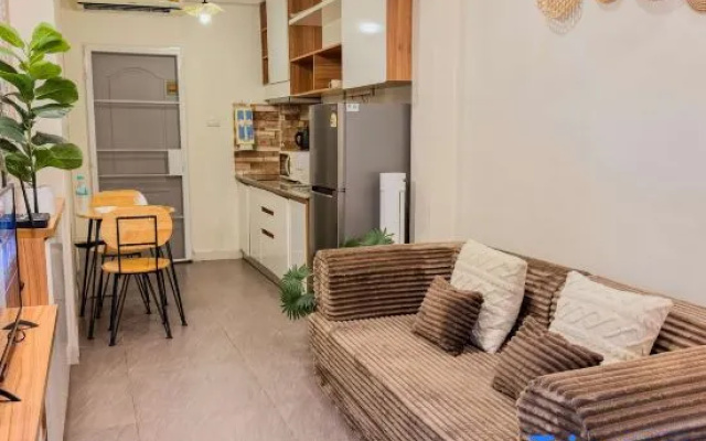 No.2 Tiny Townhome Near Saturday Night Market
