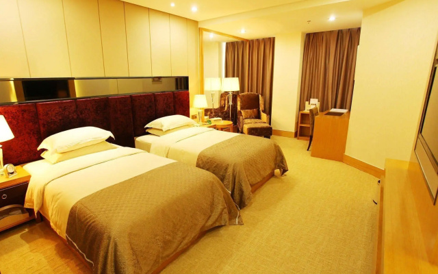 Silver Bay Hotel