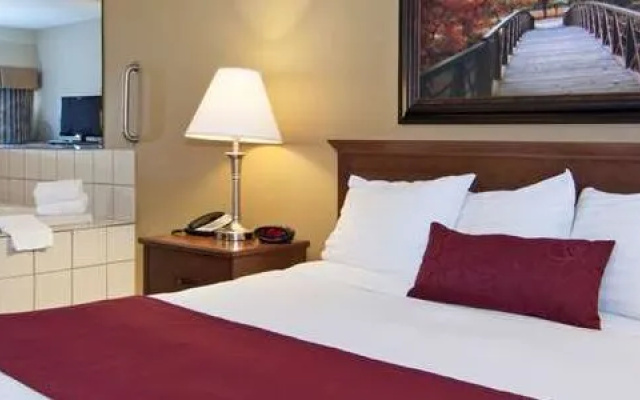 Holiday Inn Exp Albert Lea I-35 And I-90