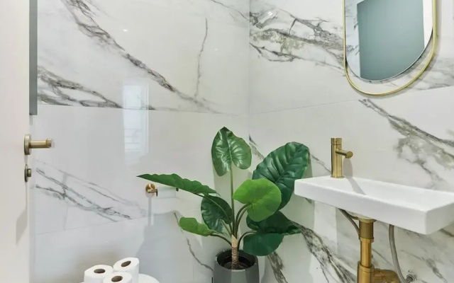 Sublime Suite Saint Honore, Elysee Palace