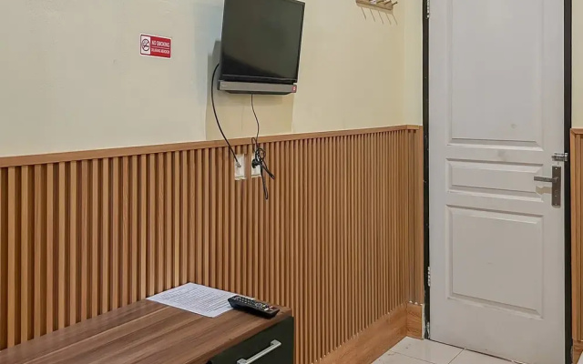 RedDoorz near Wisma Cahaya Abadi Sepinggan Airport Balikpapan
