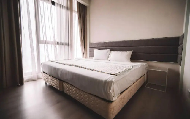 Expressionz Professional Suites by De Cartel