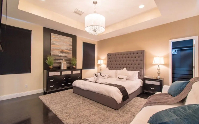 Hollywood Dream House 5 Br With Pool