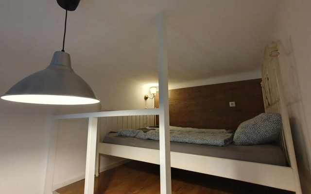 Cozy studio apartment with air condition