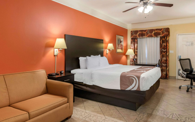 Quality Inn & Suites at The Outlets Mercedes/Weslaco