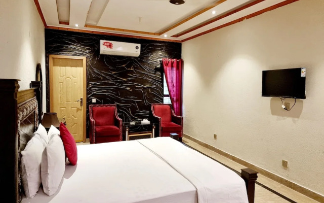 Royal Pakeeza Hotel