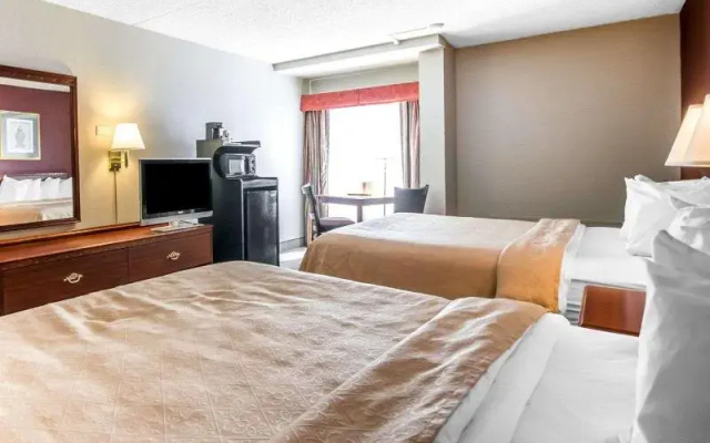 Quality Inn & Suites Elizabethtown Area