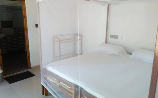 Star Hotel Arugambay