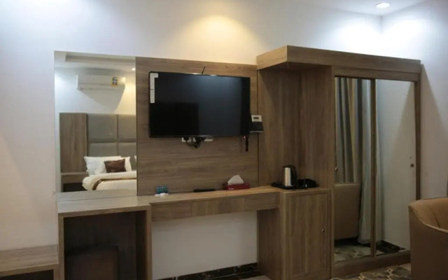 Beauty Rose Hotel