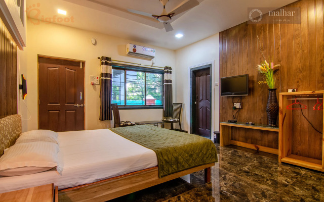 Malhar Villa