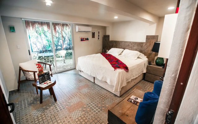 Hotel Paradise Suites