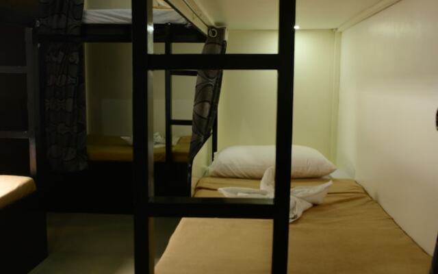 Island Hostel Boracay - Adults Only Филиппины, остров Боракай - отзывы, цены и фото номеров - забронировать отель Island Hostel Boracay - Adults Only онлайн комната для гостей