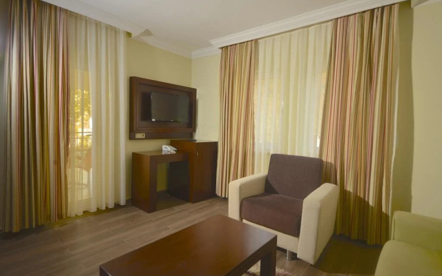 Kirkgecit Thermal Hotel