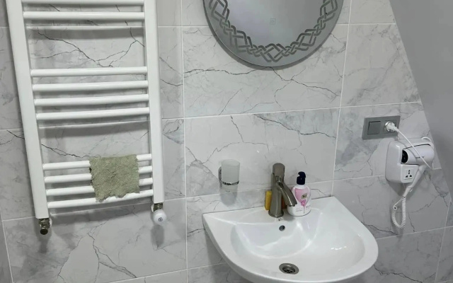 Bathroom · Borjomi — photo 21