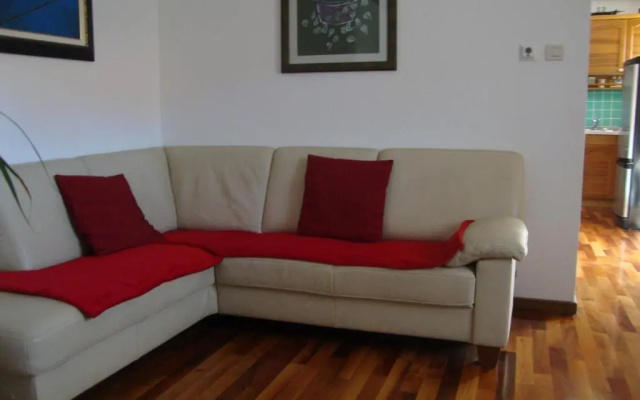 Longo apartment