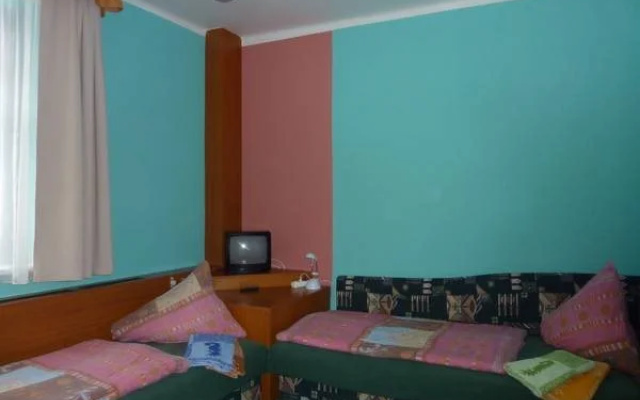 Pension Ayky