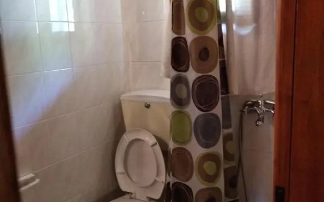 Elatos Rooms