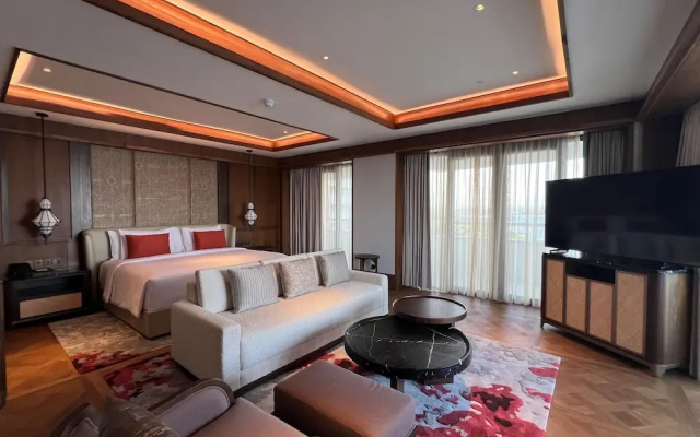 Bali Beach Hotel