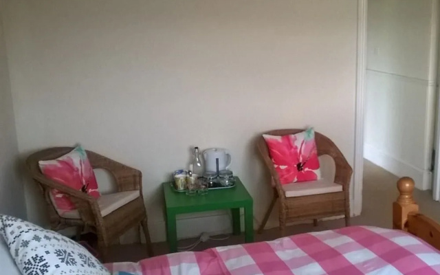 Ravensbury Hotel