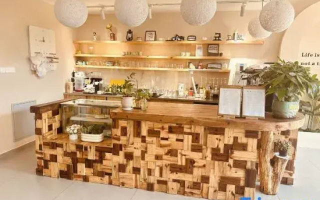 Lu Jian · Yunqi Homestay