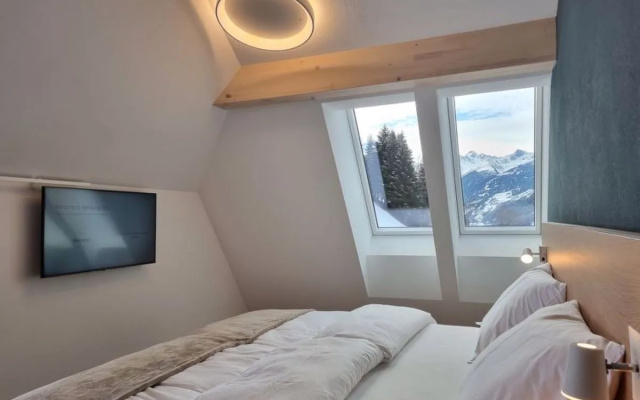 Apartment Top 6 See