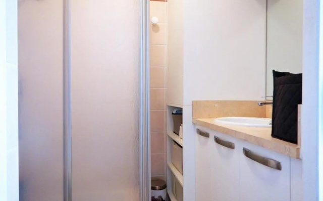 Appartement Le Lavandou, 1 pièce, 3 personnes - FR-1-251-346