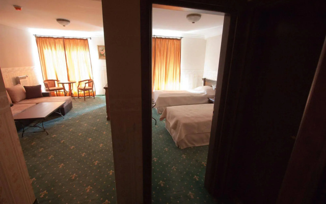 Airport Hotel Amsterdam