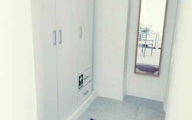 Moradia Geminada V0 - Localização Central - Casa Inteira