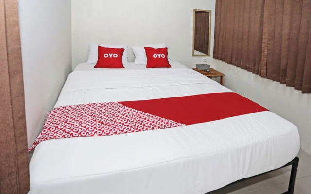 Hotel O Tjokro 3