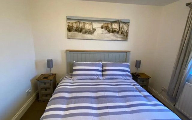 Marina View Penthouse Apt 2BR Parking St Neots Town Centre