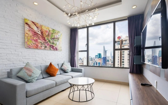 Henry Home - RiverGate Residence