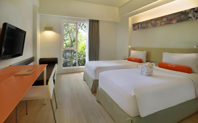 Harris Hotel & Residences Sunset Road