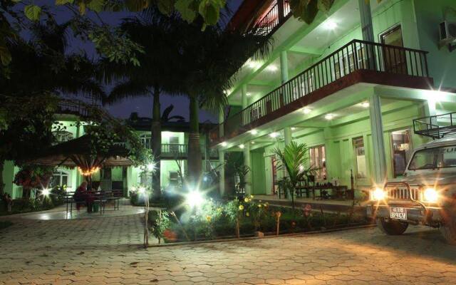 Отель Jungle Wildlife Camp Непал, Саураха - отзывы, цены и фото номеров - забронировать отель Jungle Wildlife Camp онлайн вид на фасад