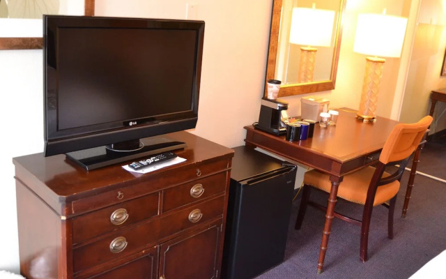 Econo Lodge Bloomington