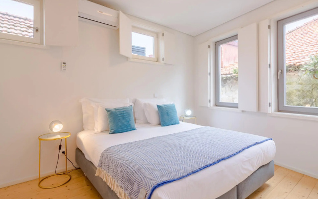 Taipas 9 in Oporto With 1 Bedrooms and 1 Bathrooms