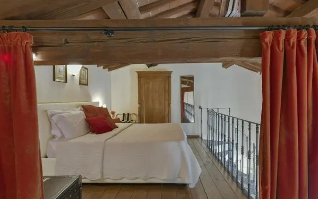 Palazzo Uguccioni Apartments