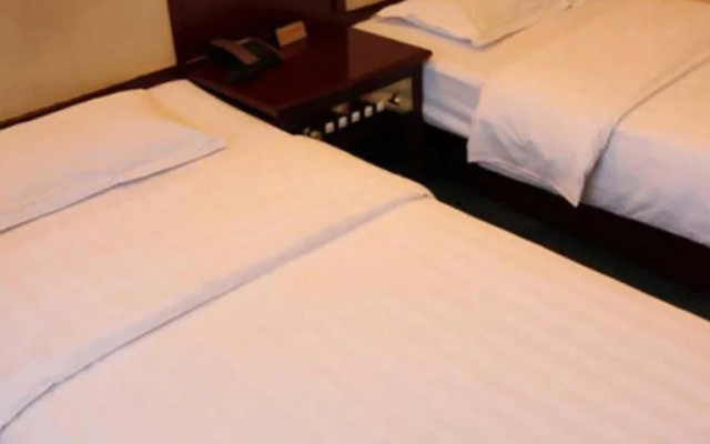 Anxian Tongxin Business Hotel