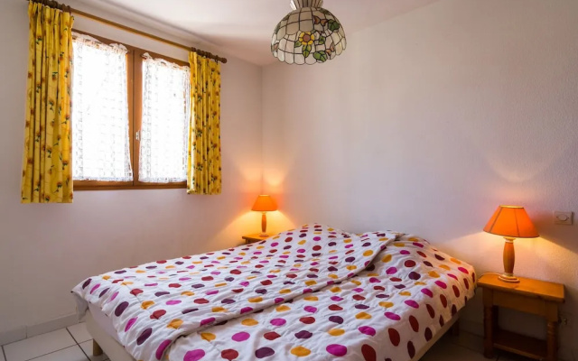Apartment in Le Barcarès With Swimming Pool, Balcony, Garden
